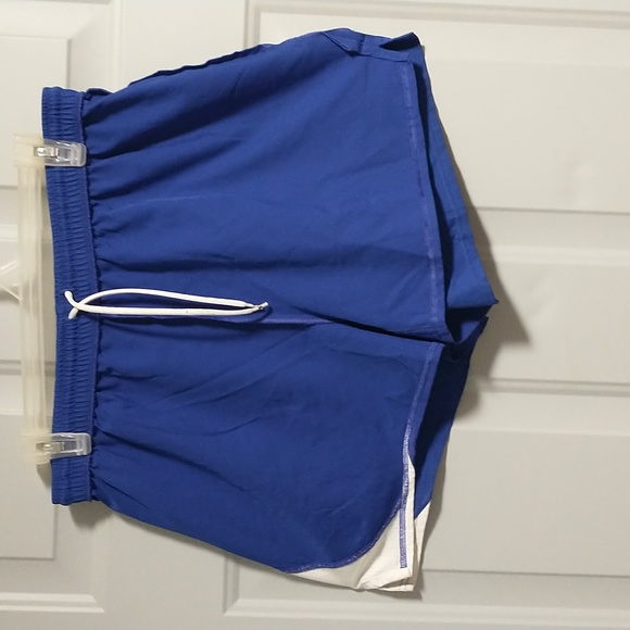Under Armour Running Shorts Men's-Medium - Picture 3 of 5